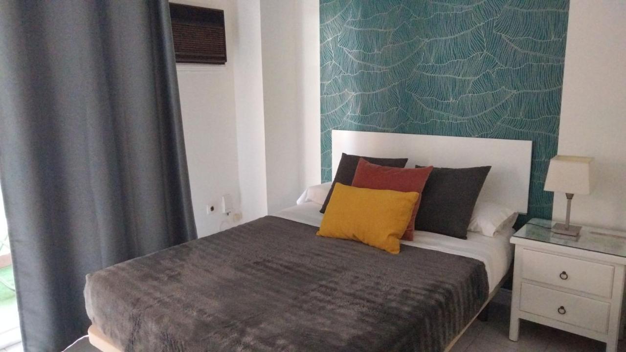 Triana Fenix Apartment Seville Exterior photo